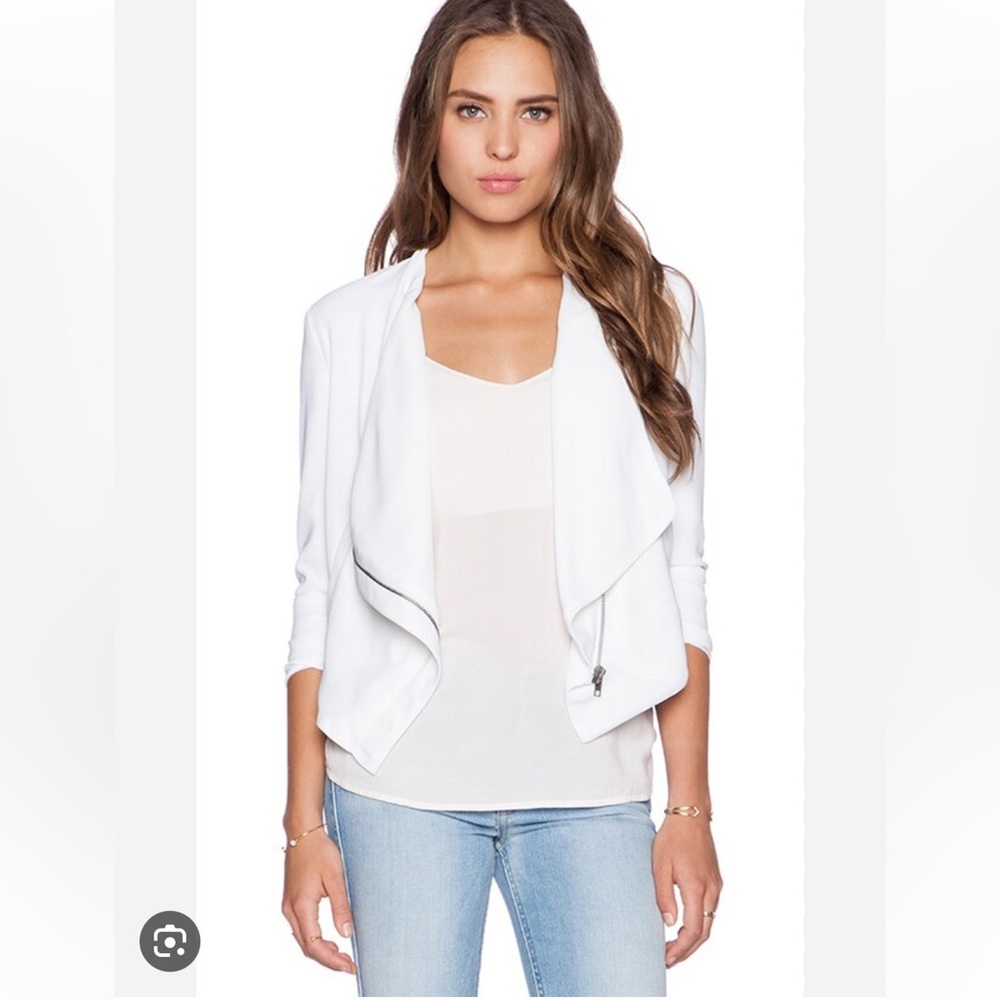 BB Dakota size small loose fitting blazer in white